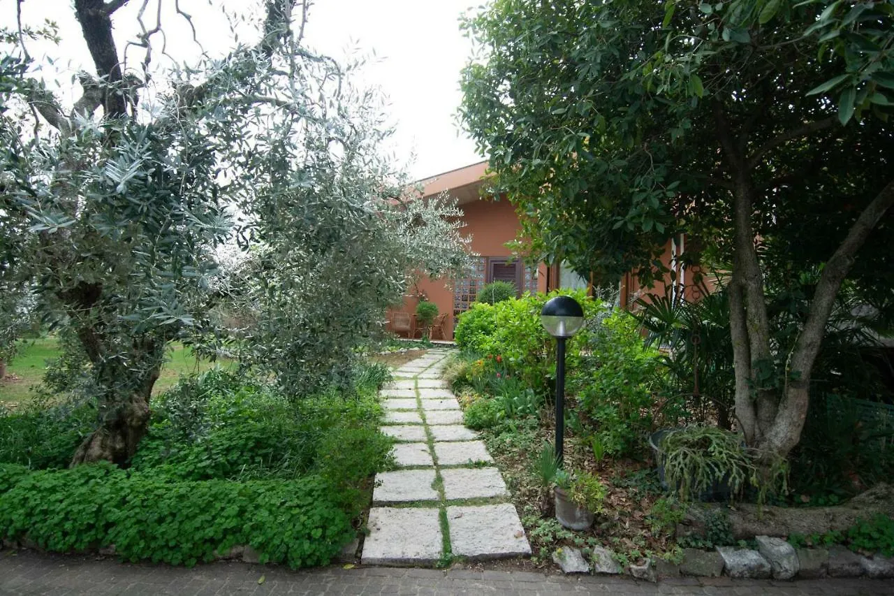 Bed and Breakfast El Rincon Del Artista Soiano Del Lago 0*,  Italia